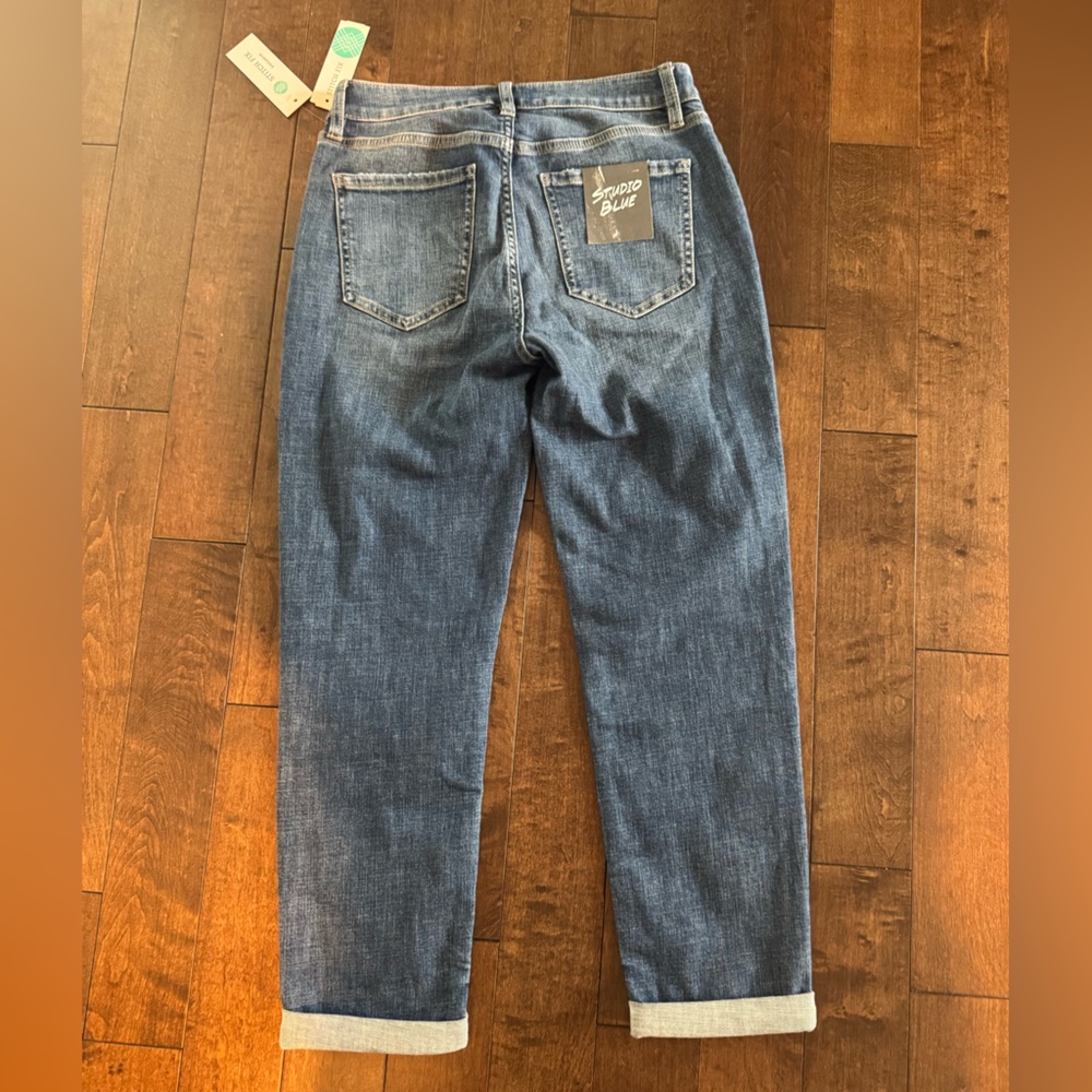 NWT! Studio Blue Boyfriend Jeans Relaxed Fit - Picture 2 of 4